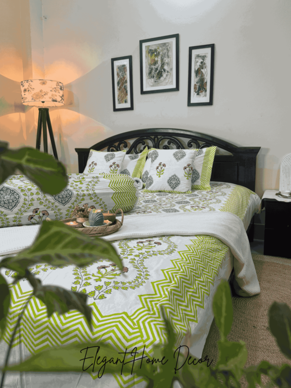 Hand Block bedsheet blue